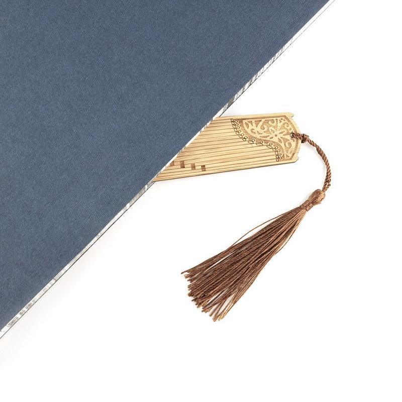 Chinese Style Bass Book Folder Book Clip Bamboo Bookmark Guitar Bookmark Lable - Pipa - Chrysanthemum