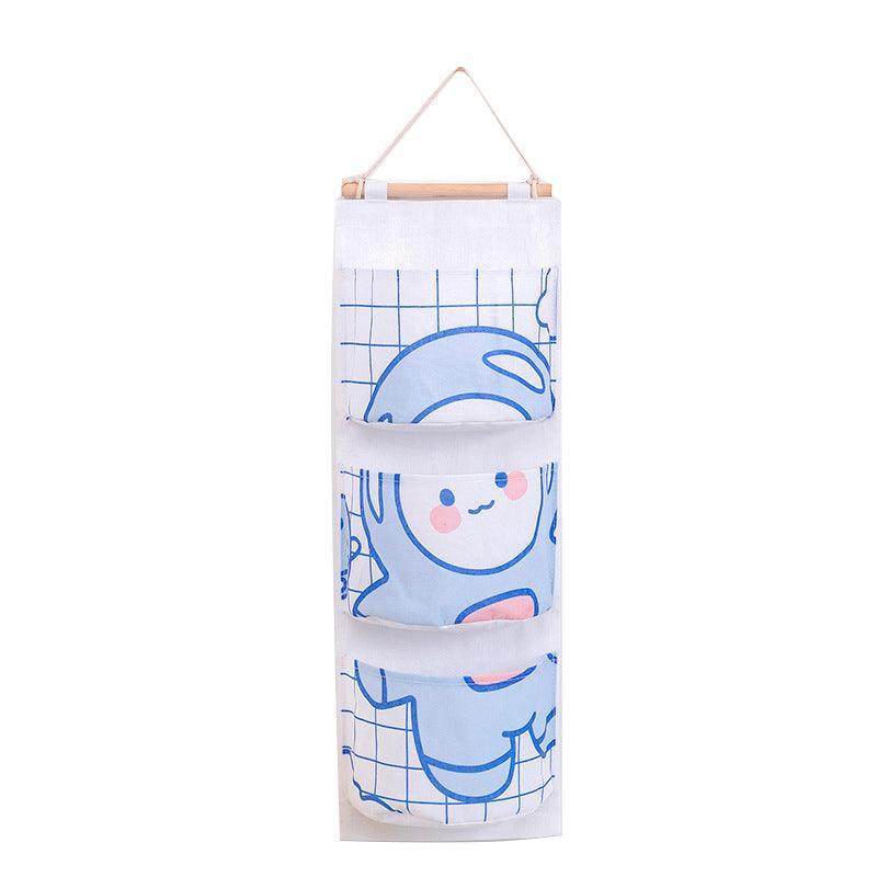 3 Pocket Hanging Storage Bag with Wooden Rod for Wall or Door Organisation - Bear
