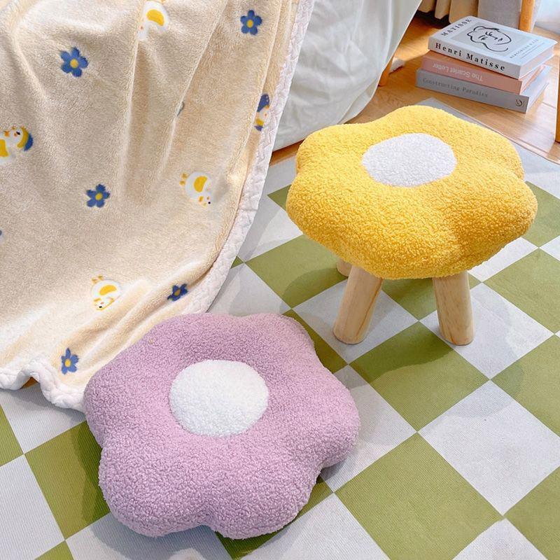 Small Flower Short Stool for Entryway or Living Room Shoe Bench or Footrest - White