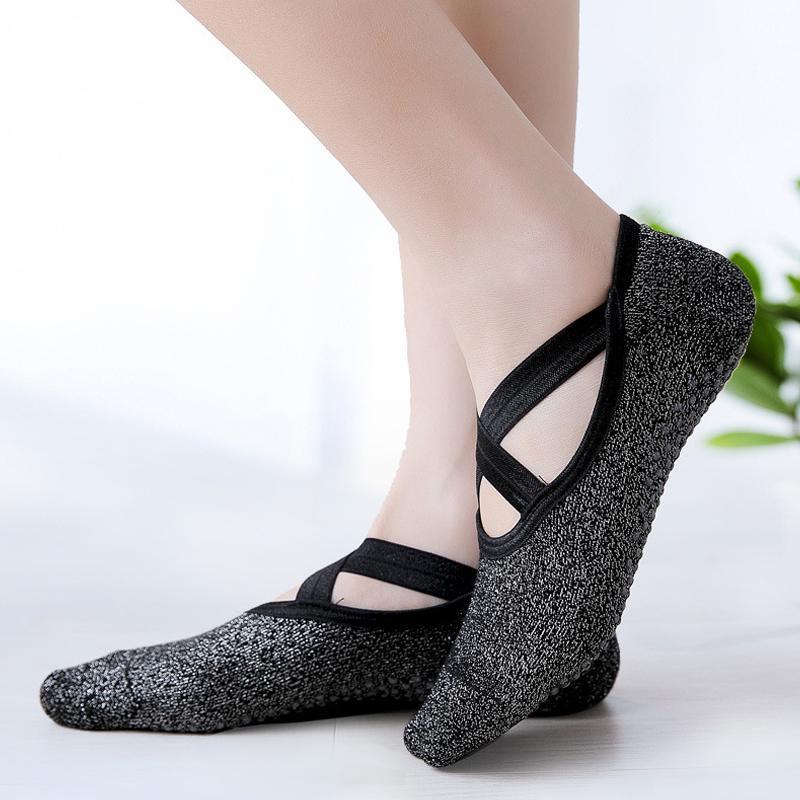Yoga Socks Non Slip Pilates Ballet Grip Socks for Women Gym Fitness - Black